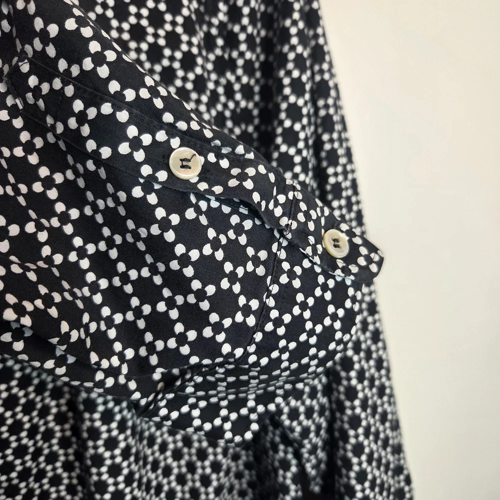 Talbots Plus Non-Iron Popover Blouse Black White Print Size 22W - Picture 3 of 6